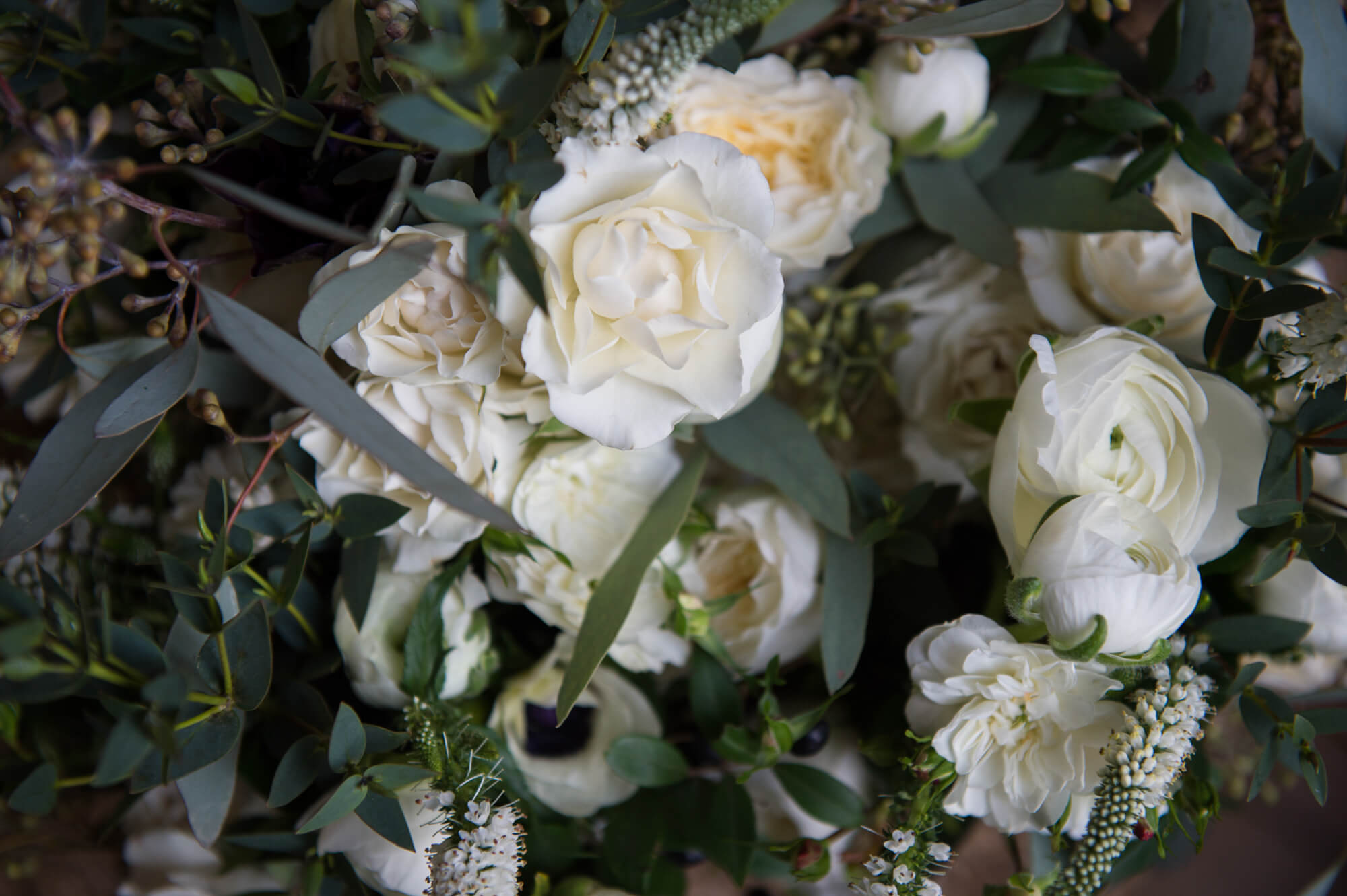 button holes by jam jar flowers photographed by especially amy wedding photography